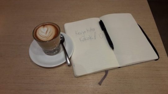 Blog dan Artikel Mengelola Keuangan Usaha: Bagaimana Cara Mengatur Gaji Pemilik Bisnis?