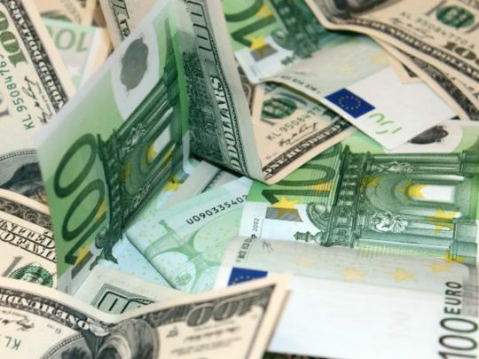 Blog dan Artikel Investasi Mata Uang Asing, Perlu Nggak Sih?