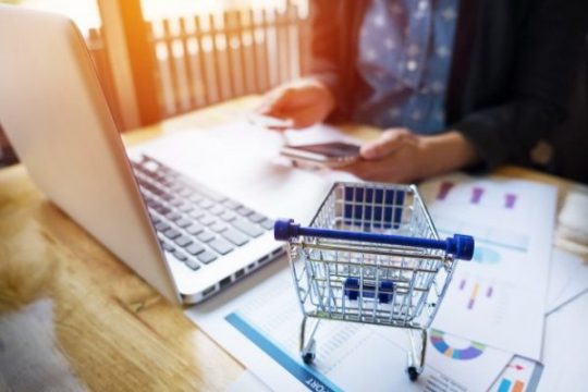 Belanja Sebagai Investasi Itu Bukan Mitos. Ini Alasannya!