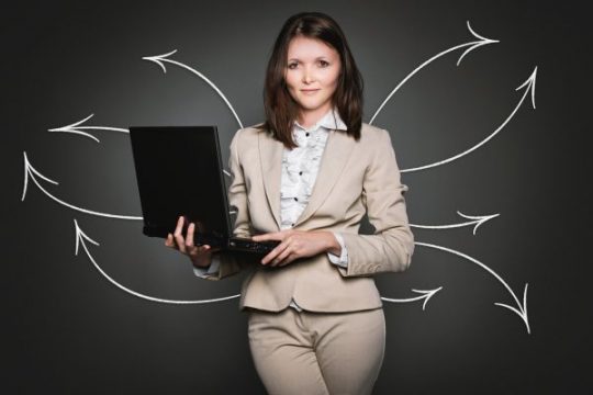 Blog dan Artikel Perempuan dan Tujuan Finansial: Tujuan Lo Apa?