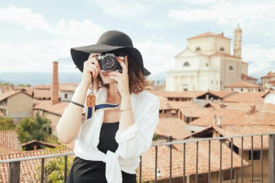 Blog dan Artikel Beli Rumah VS Traveling: Pilih Mana?