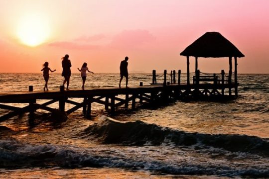 Blog dan Artikel Serunya Liburan Bersama Keluarga. Ayo Siapkan Dananya!