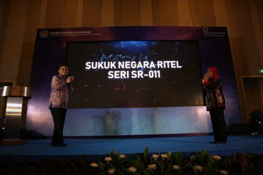 Jadi Investment Oriented Society Melalui SR-011