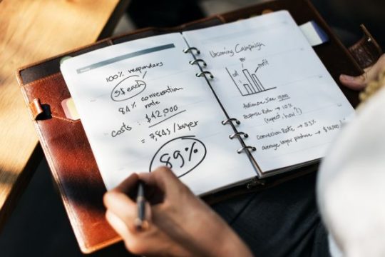 Blog dan Artikel Business Traction