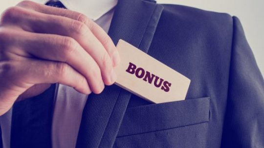 9 Jenis Bonus Karyawan yang Harus Diketahui