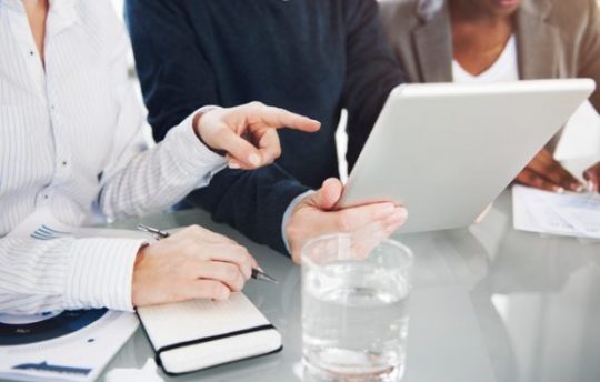 Blog dan Artikel 5 Jenis Training Karyawan yang Penting Diberikan oleh Perusahaan