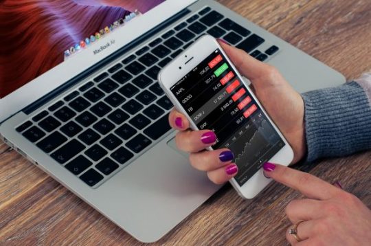 Kiat Berkenalan Investasi Saham