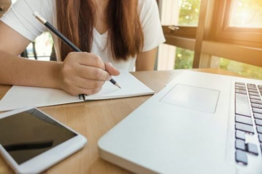 5 Kelas Online Keuangan yang Bisa Kamu Ikuti di Masa New Normal
