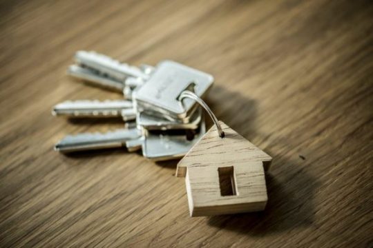 Karyawan Gaji UMR Pengin Beli Rumah? Kenapa Enggak?
