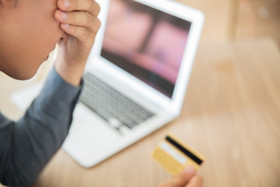 Karyawan Menjadi Sasaran Empuk Pinjaman Online Ilegal, 5 Kasus Ini Buktinya
