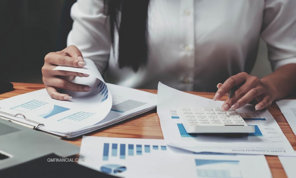 Gaya Pengelolaan Keuangan Nerd Data vs Party Planner