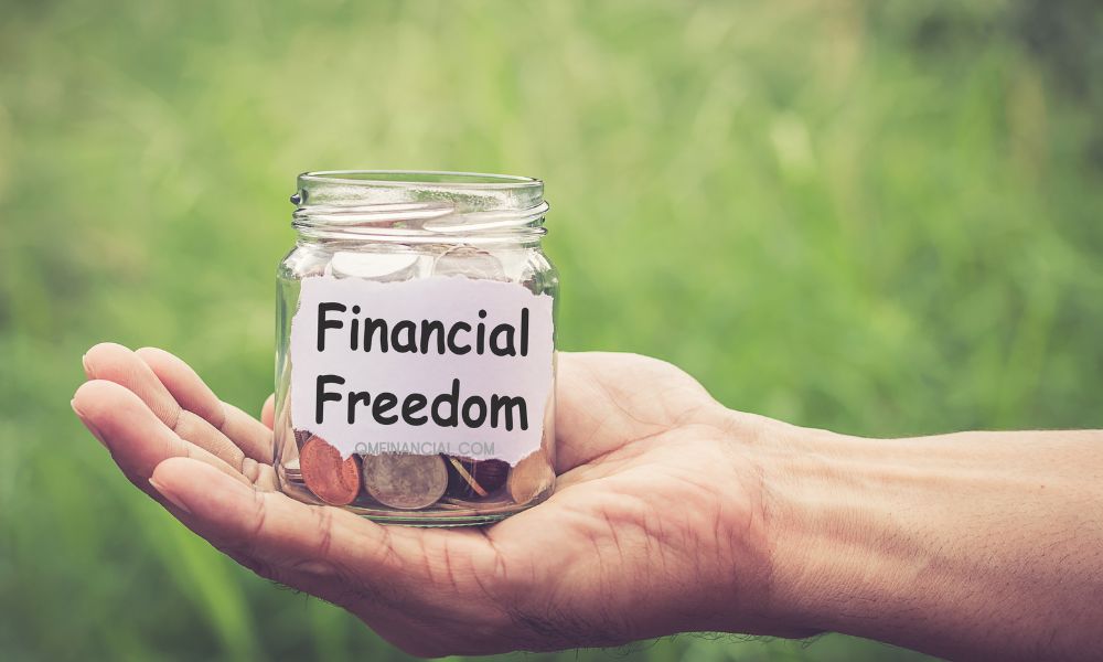 Bebas Finansial Artinya Tinggal Ongkang-Ongkang? Ini yang Kamu Harus Tahu!