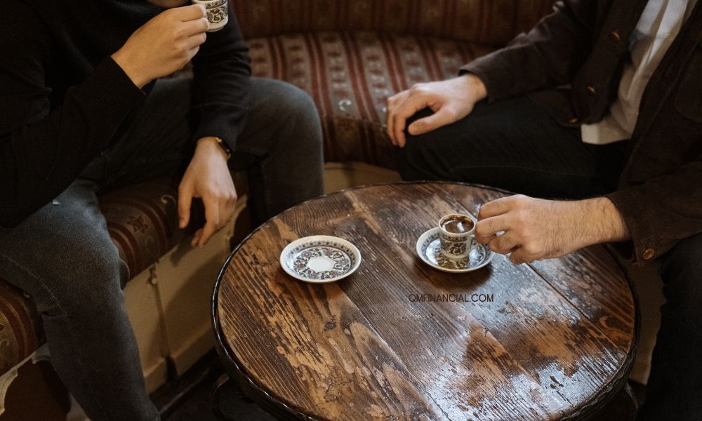 Menyeimbangkan Kehidupan Sosial dan Tanggung Jawab Keluarga