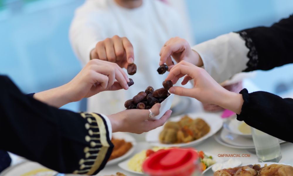 Buka Puasa di Rumah vs di Luar: Mana yang Lebih Hemat?