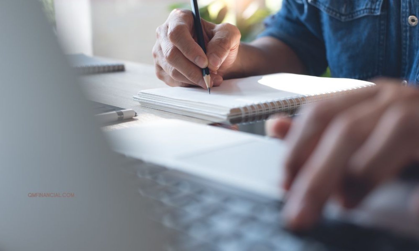 Kelas Keuangan Online vs Kursus Offline, Efektif yang Mana?