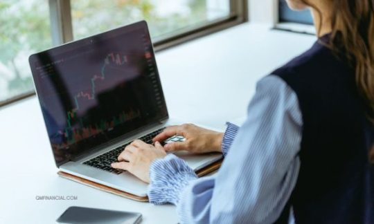 Beli Saham Saat Ekonomi Tidak Stabil