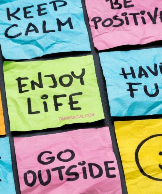 Cara Tetap Menikmati Hidup Tanpa Harus Boros di Masa Ekonomi Sulit