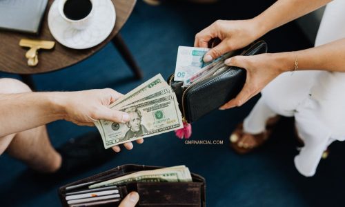 Menyesuaikan Gaya Hidup Keluarga Tanpa Terasa “Turun Kelas”