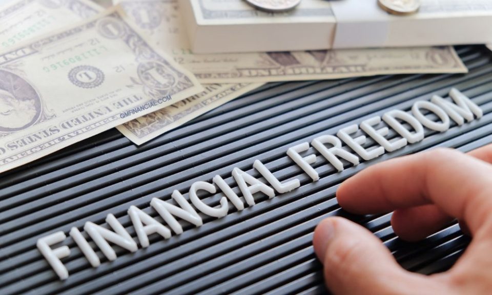 Apakah Financial Freedom Masih Relevan di Kondisi Ekonomi Saat Ini? Apakah Financial Freedom Masih Relevan di Kondisi Ekonomi Saat Ini?