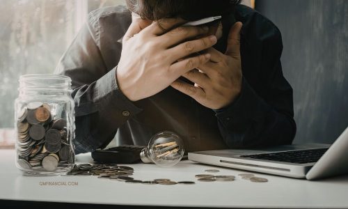 Financial Stress: Beban yang Tidak Terlihat di Tempat Kerja