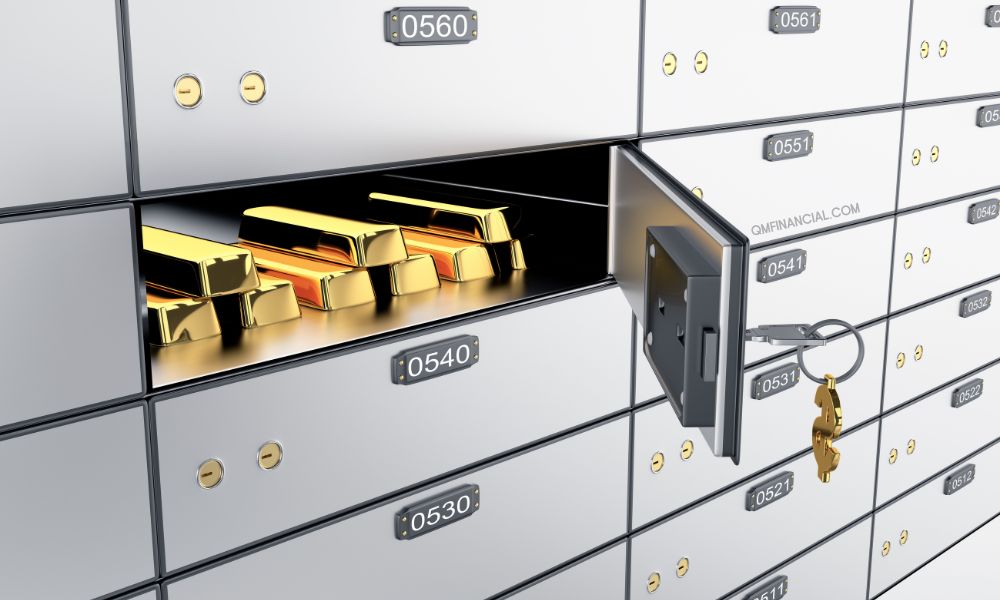 Simpan Emas di Bank atau di Rumah? Ini yang Perlu Dipertimbangkan